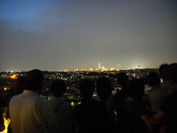 【開催レポート】ブリリアの丘から花火を眺めよう～横浜開港祭2015編～